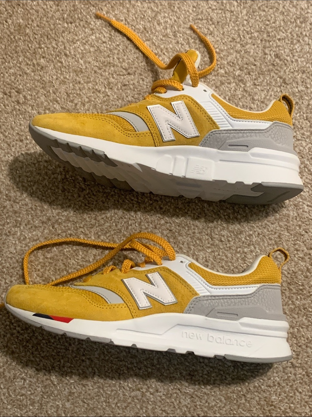New Balance Yellow & White Womans Athletic Sneakers: Never Worn - Picture 7 of 7